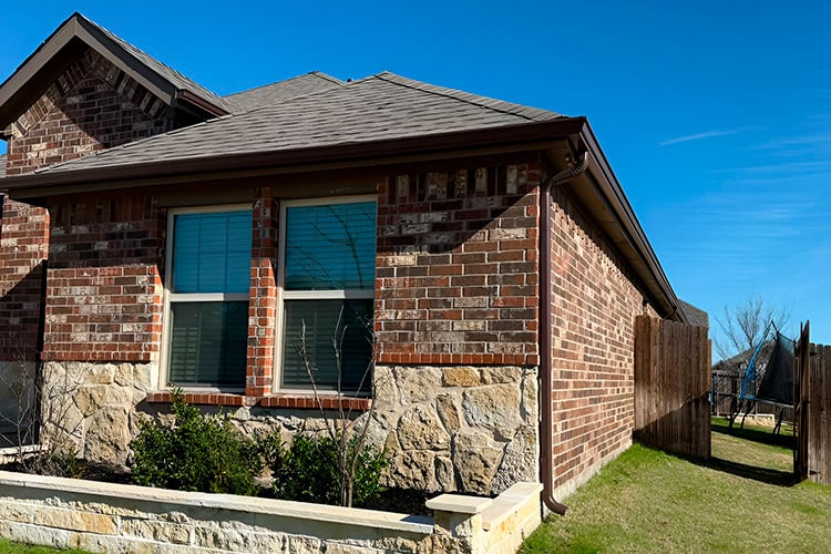 Residential Gutter Installation Dallas